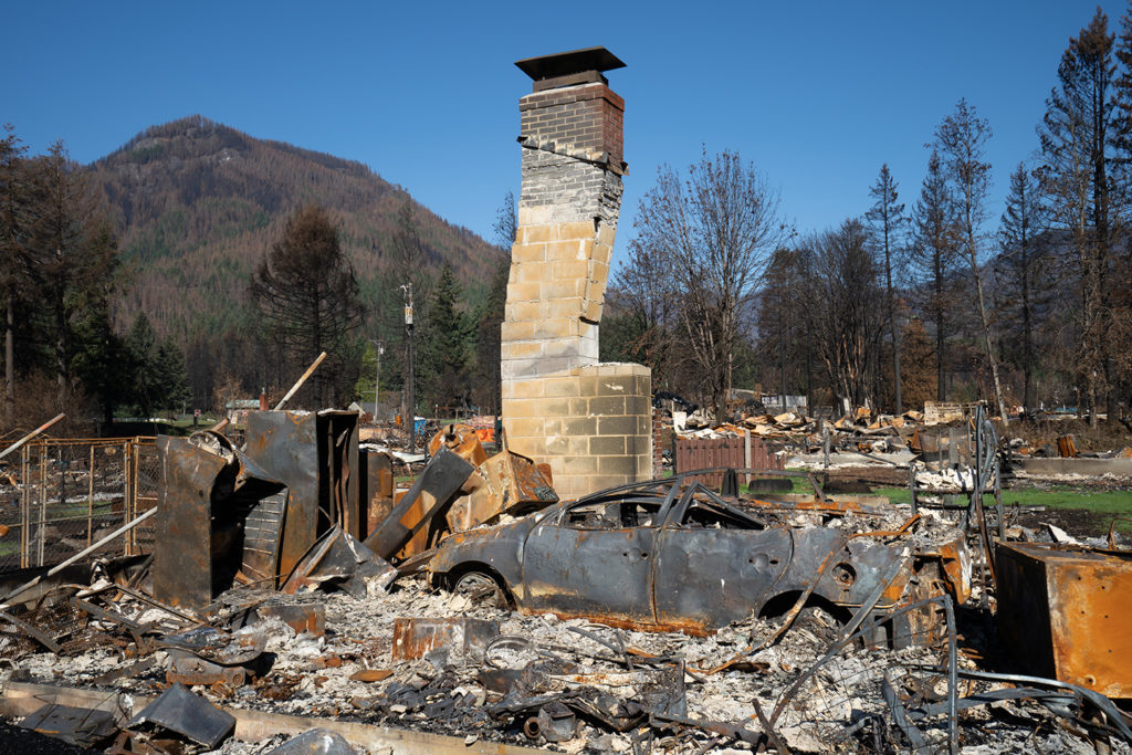 planetary-health-degraded-air-quality-combusted- material-image
